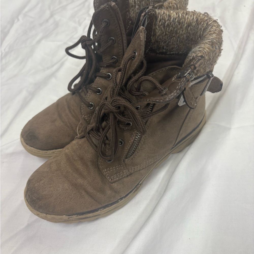 Brown Lace-Up Ankle Boots with Knit Cuff
